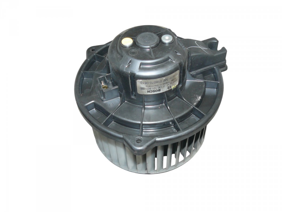 Ventilateur Chauffage Toyota Corolla 10 Phase 1 1.8 VVTL-i - Occasion Réf: 8710302080